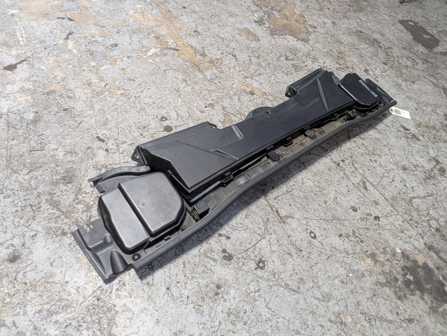 06-13 OEM BMW E90 E92 E93 328 335 Cabin Air Filter Cowl Housing Lower Upper SET