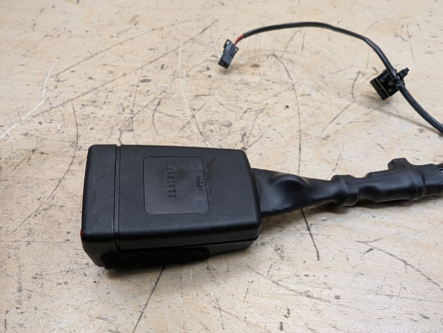 OEM BMW F93 F97 G01 G02 G16 G20 G80 M3 330 M340 Front Left Right Seatbelt Buckle