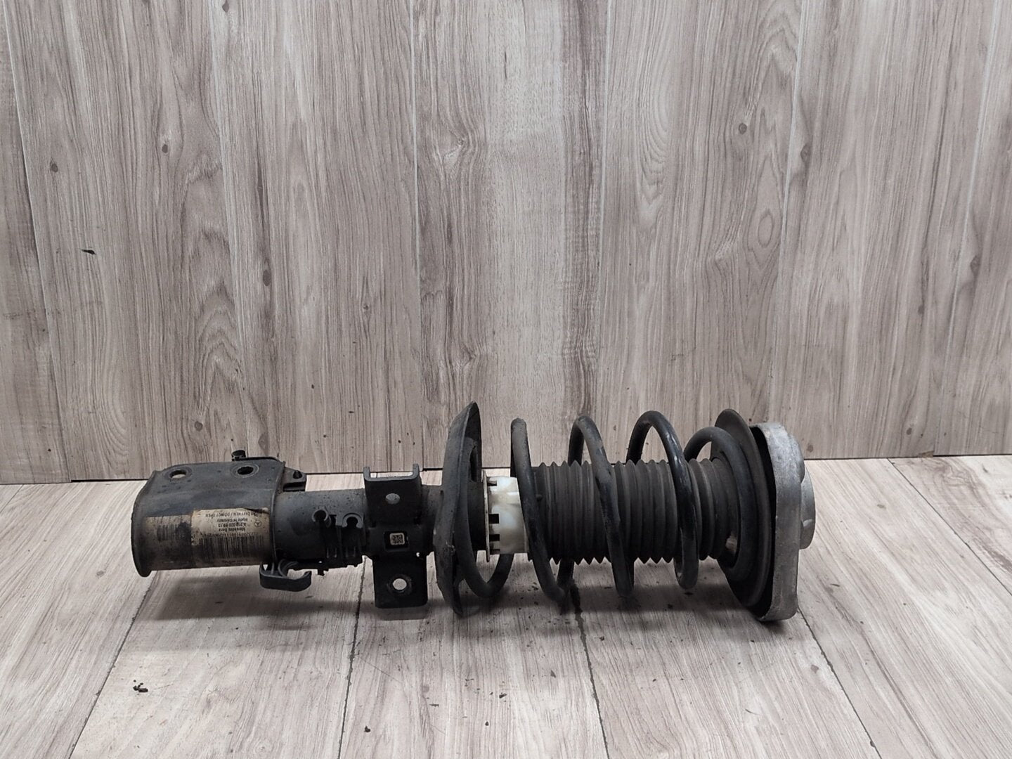 2009-2012 Mercedes-Benz E550 W212 Front Left Driver Spring Strut Shock Absorber A2123208913