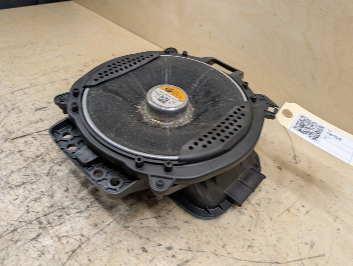 2019-2026 BMW X5 G05 Left or Right Speaker Subwoofer 2622516 OEM