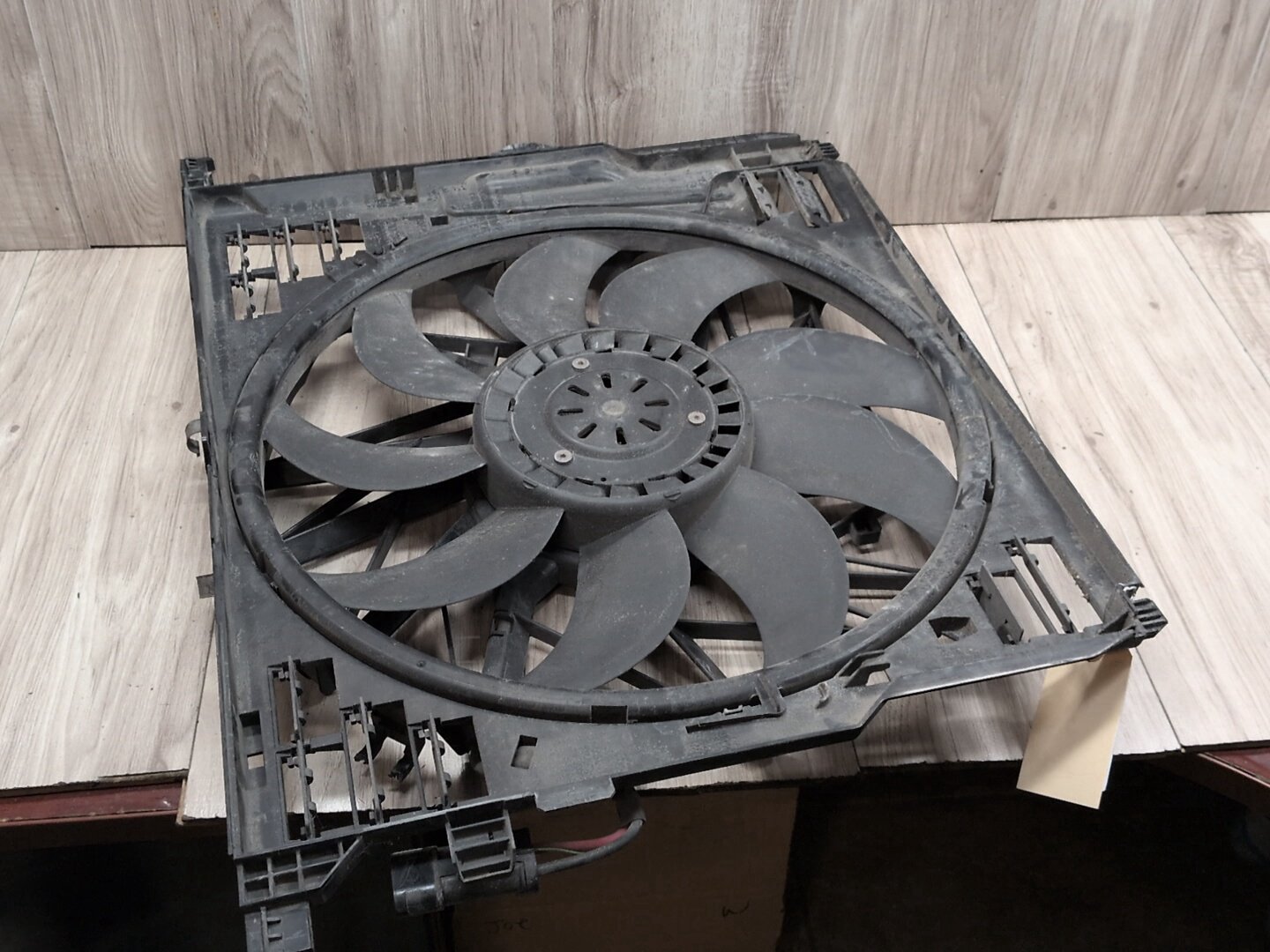 2013 BMW 750i F01 Radiator Fan Shroud Housing w/ Motor 7575564 N63B44O1