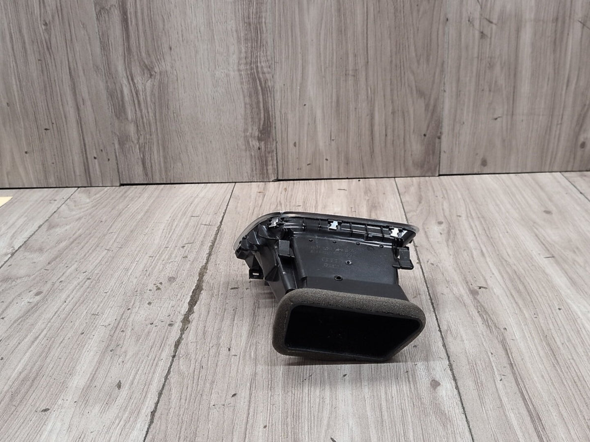 2015-2018 Audi Q3 8U Dashboard Dash Board Right Passenger Air Vent 8U1820902 OEM