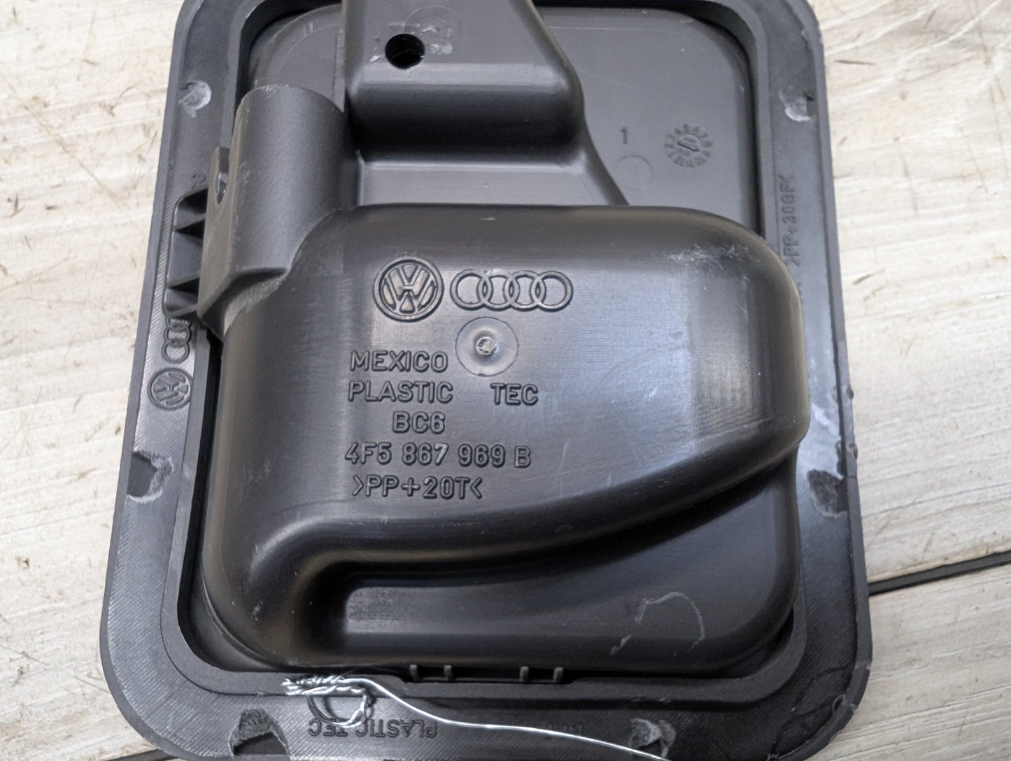 2008 - 2017 Audi S5 8T Liftgate Trunk Lid Release Handle Switch 4F5867969B