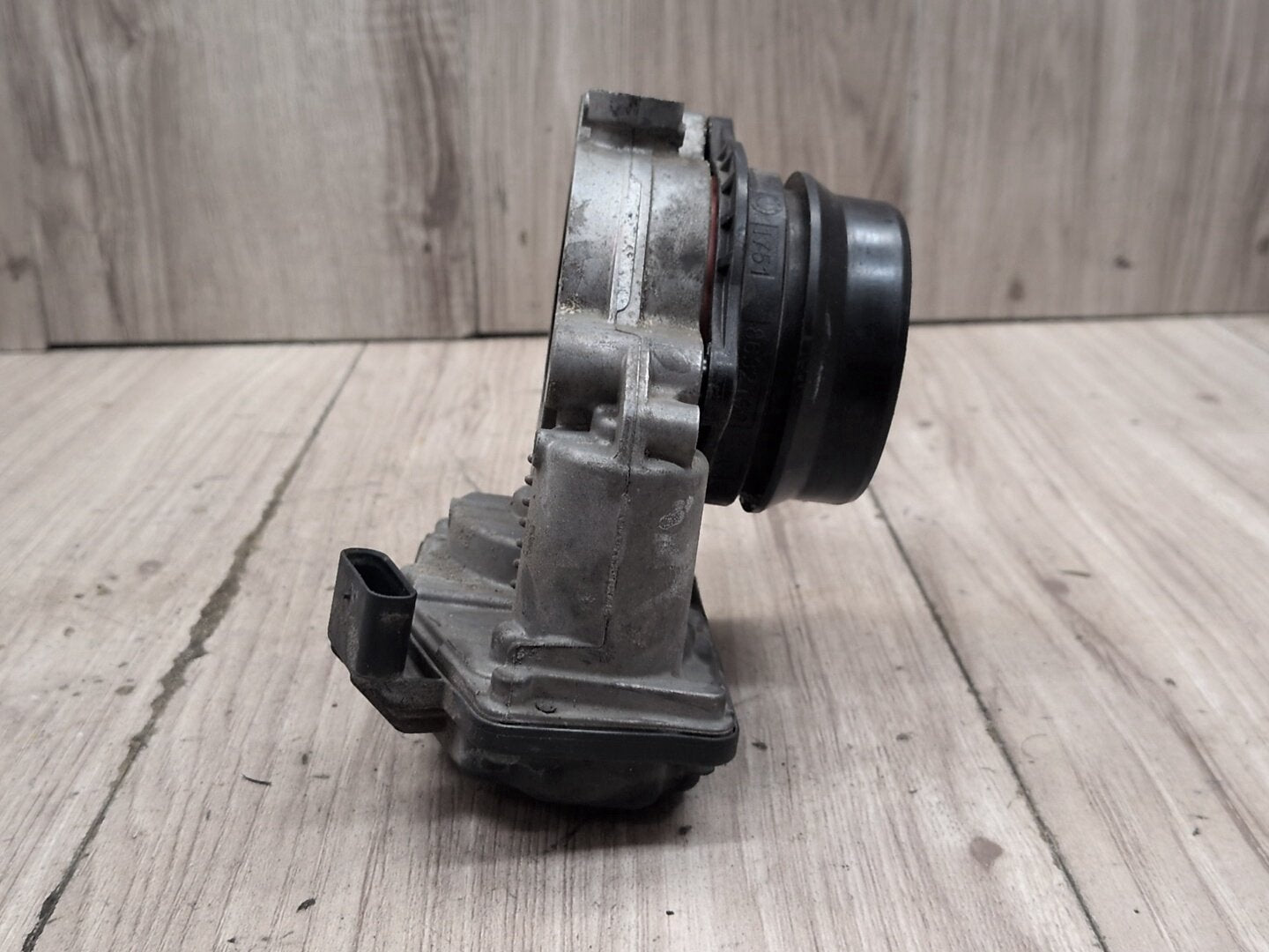 OEM BMW F39 F44 F48 F90 G05 G12 750 G30 M550 M8 Engine B46 N63 S63 Throttle Body