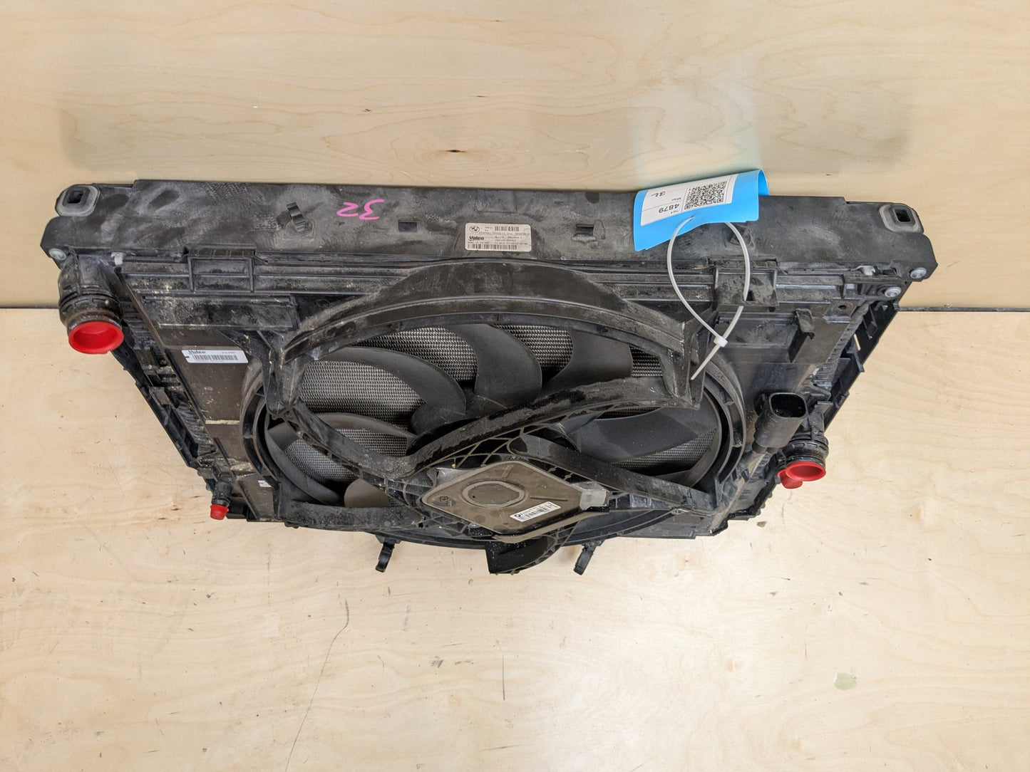 2014 - 2019 BMW 340 F34 Radiator Cooling Condenser Fan Shroud Assembly SET 8618788 B58B30M0