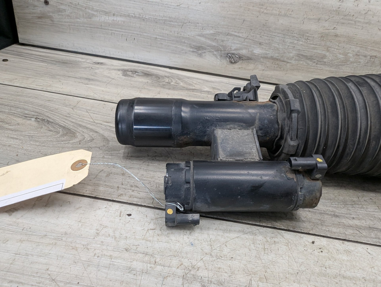 16-21 OEM BMW G12 750 AWD Front Left Driver Air Suspension Strut Shock