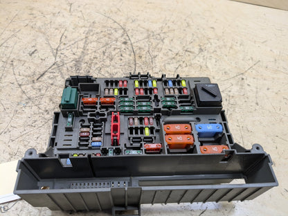 2007-2013 BMW 328i E92 Front Power Distribution Fuse Box 9119444 OEM