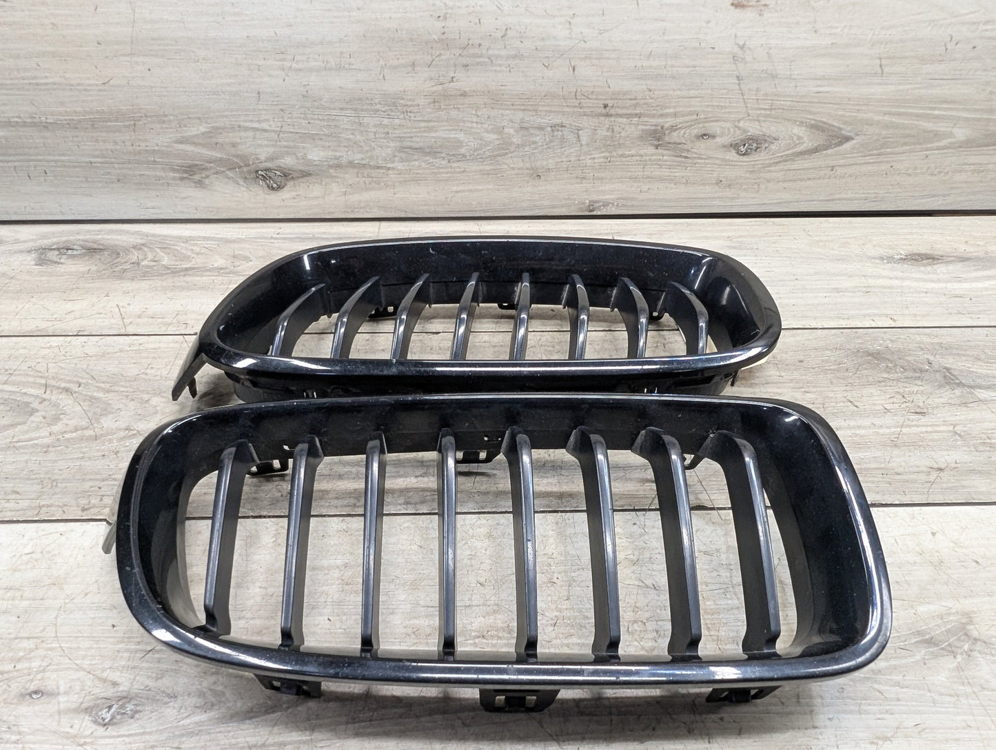 2012-2018 BMW 340i F30 Front Left Right Upper Bumper Cover Kidney Grilles SET 7405835