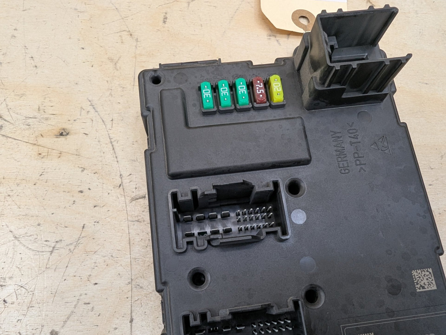 2012-2018 BMW 328i F30 BCM Body Control Module 9293309
