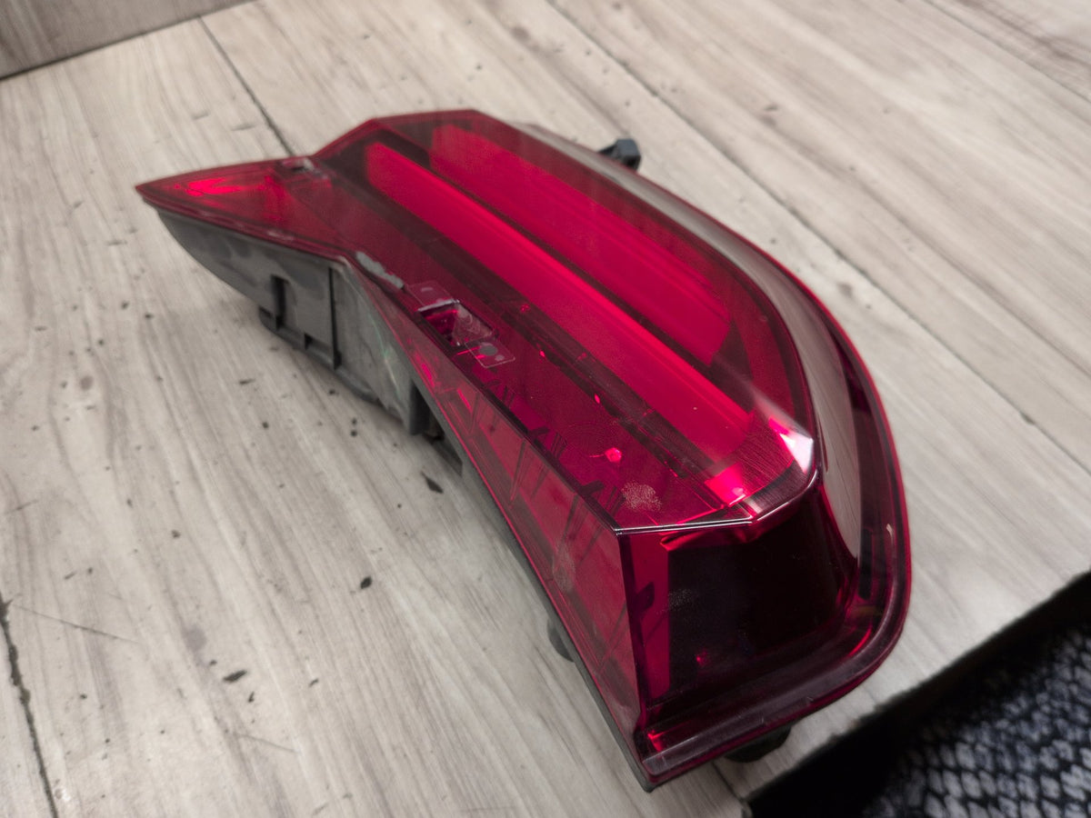 16-19 OEM BMW G11 G12 740 750 M760 Rear Right Passenger Inner Trunk Tail Light