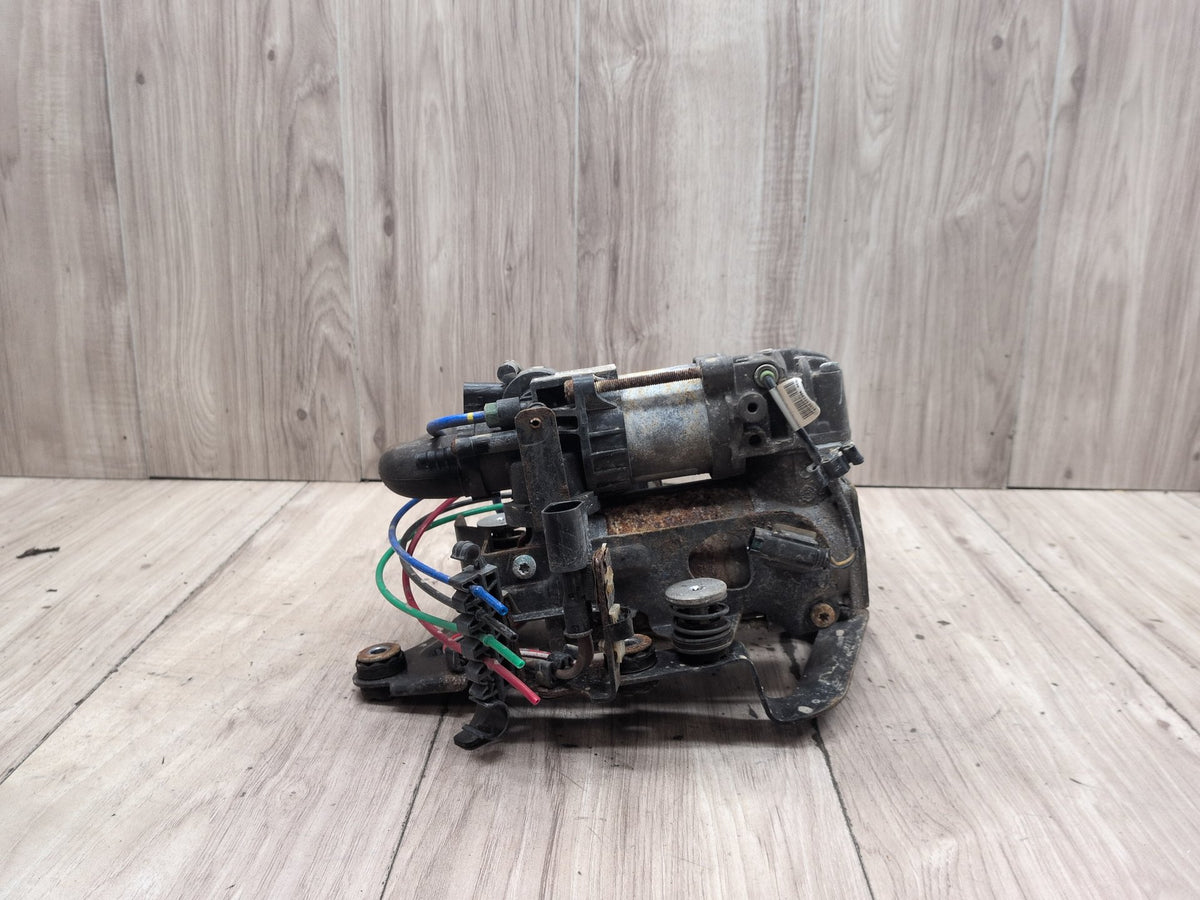 16-22 OEM BMW G11 G12 740 750 M760 Air Suspension Compressor Pump Module Motor