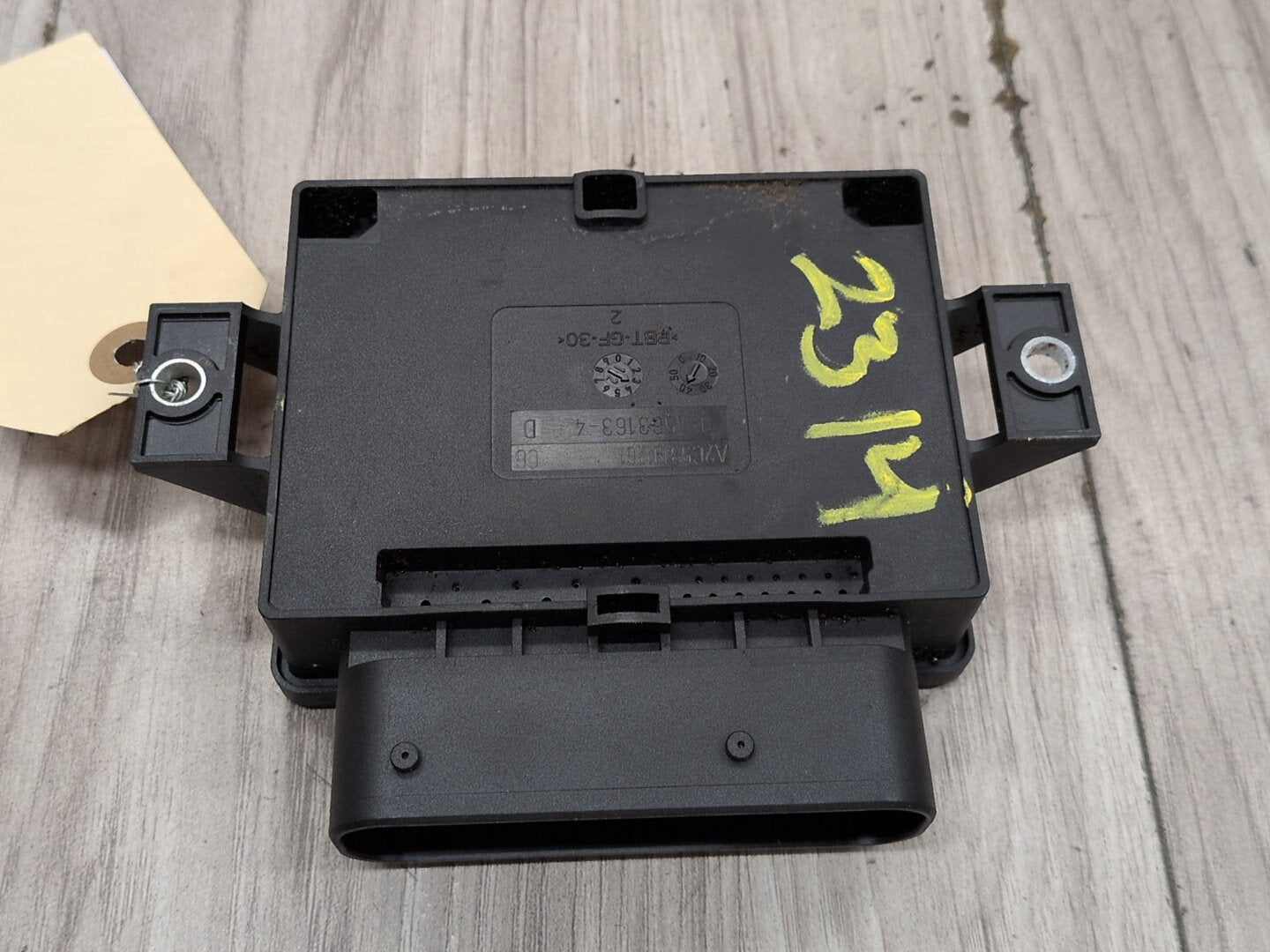 12-18 OEM BMW F10 F06 F12 F13 Electric Parking Park Brake Control Module EMF