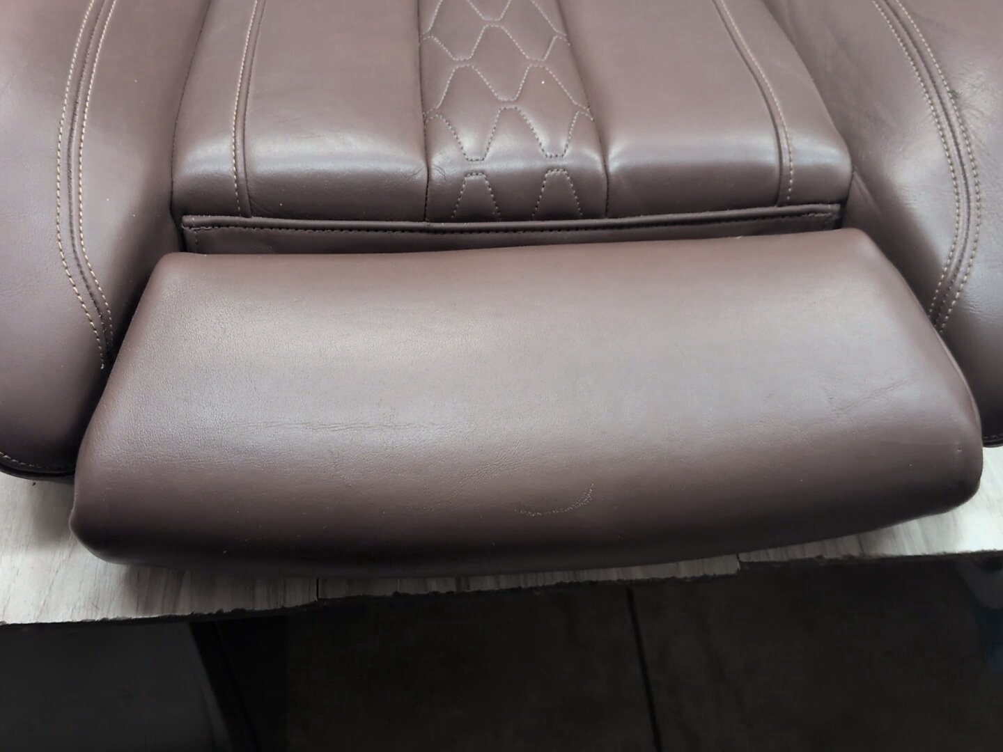 19-25 OEM BMW G05 G06 G07 X5 Front Driver / Passenger Lower Seat Cushion 8493240