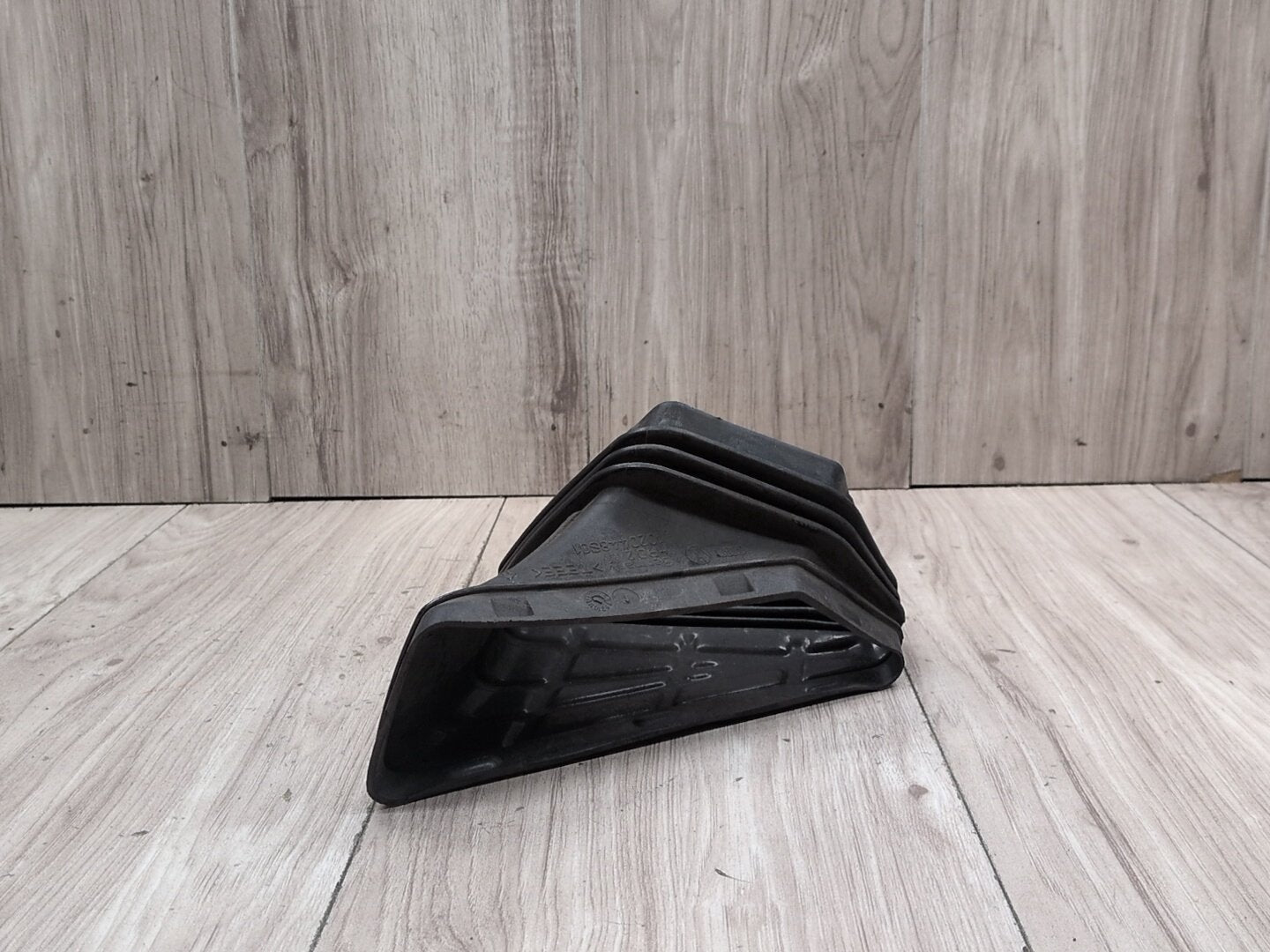 2008-2017 Audi S5 8T Front AC Cover Air Intake Duct 8K1820153A