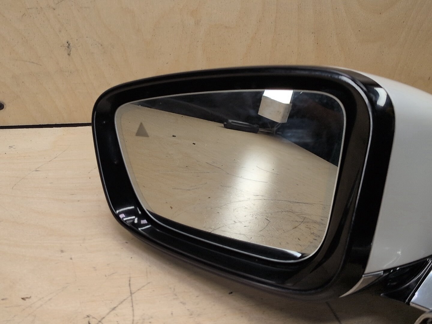 16-22 OEM BMW G12 740 Front Left Driver Side Mirror Heated w/ Camera White A96