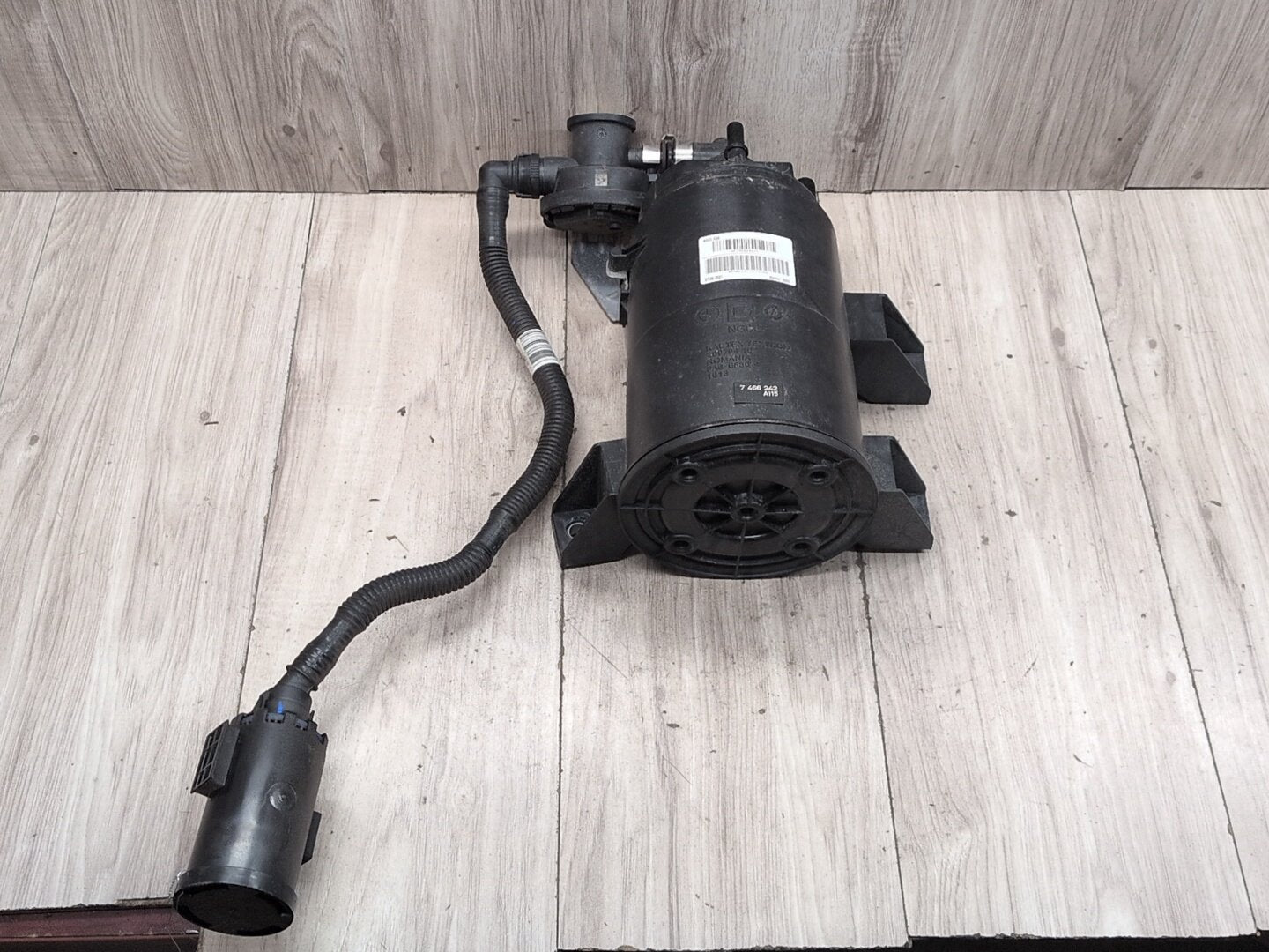 OEM BMW G20 G22 G26 G42 G80 Charcoal Filter Fuel Tank Vapor Evaporator Canister