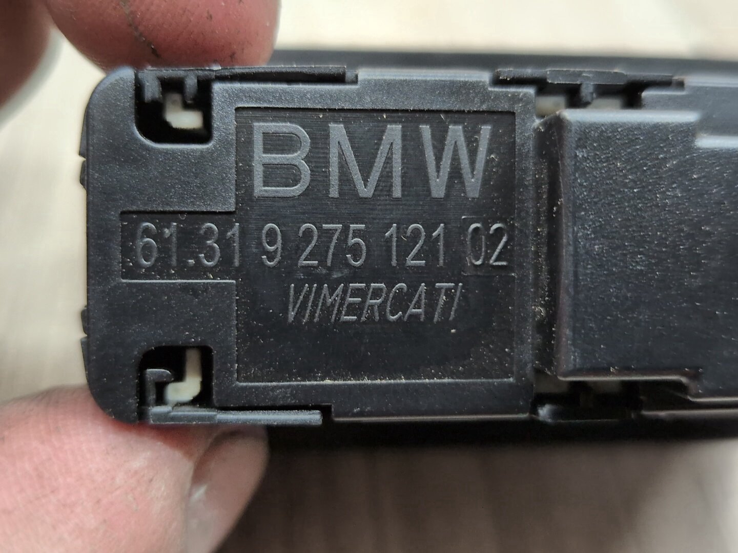 OEM BMW F02 F10 F15 F48 F90 G01 G20 G30 G80 X3 Rear Trunk Lid Center Lock Switch