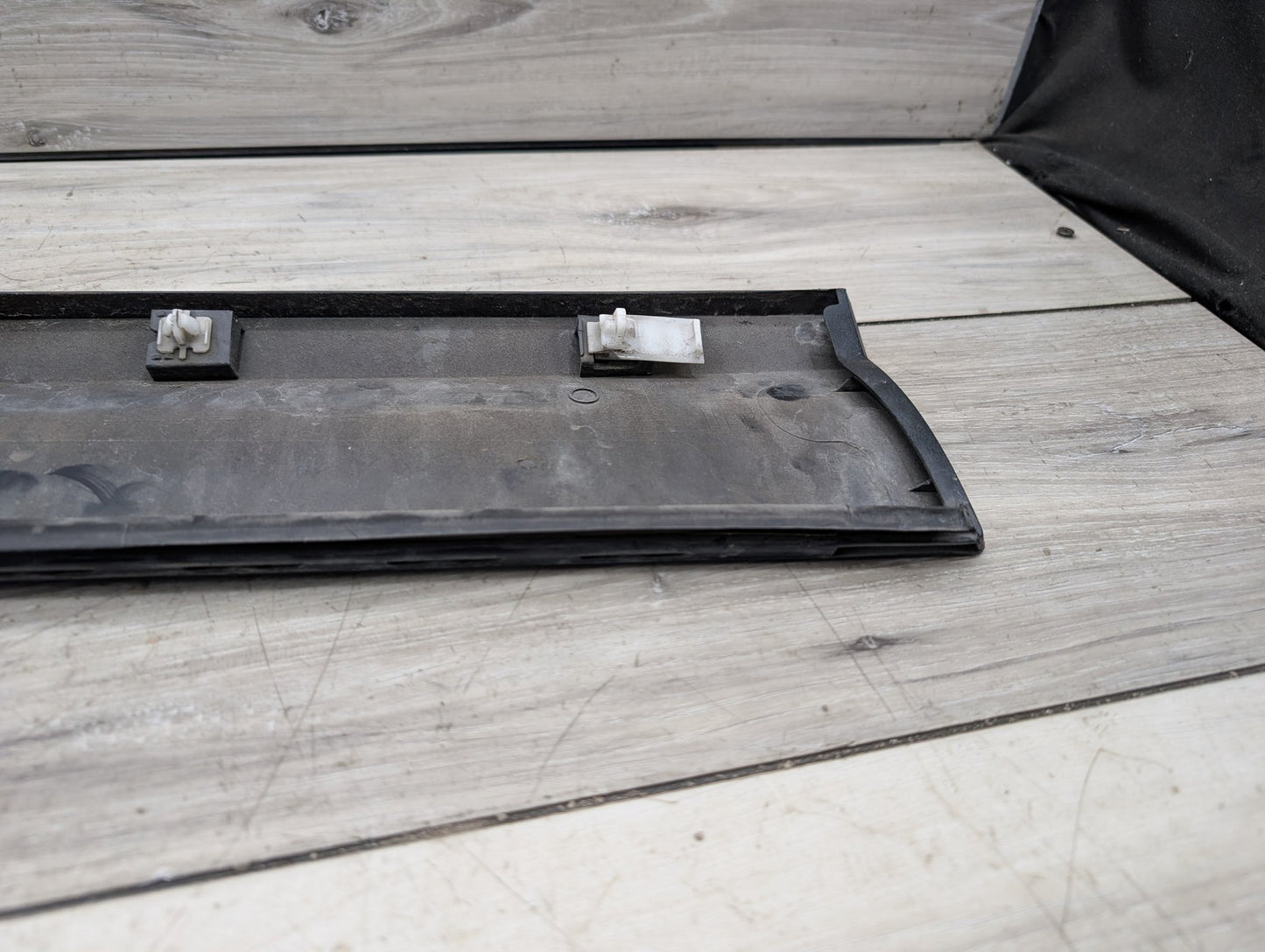 2011 - 2017 BMW X3 F25 Front Right Passenger Exterior Door Trim Molding 7220610 N55B30M0