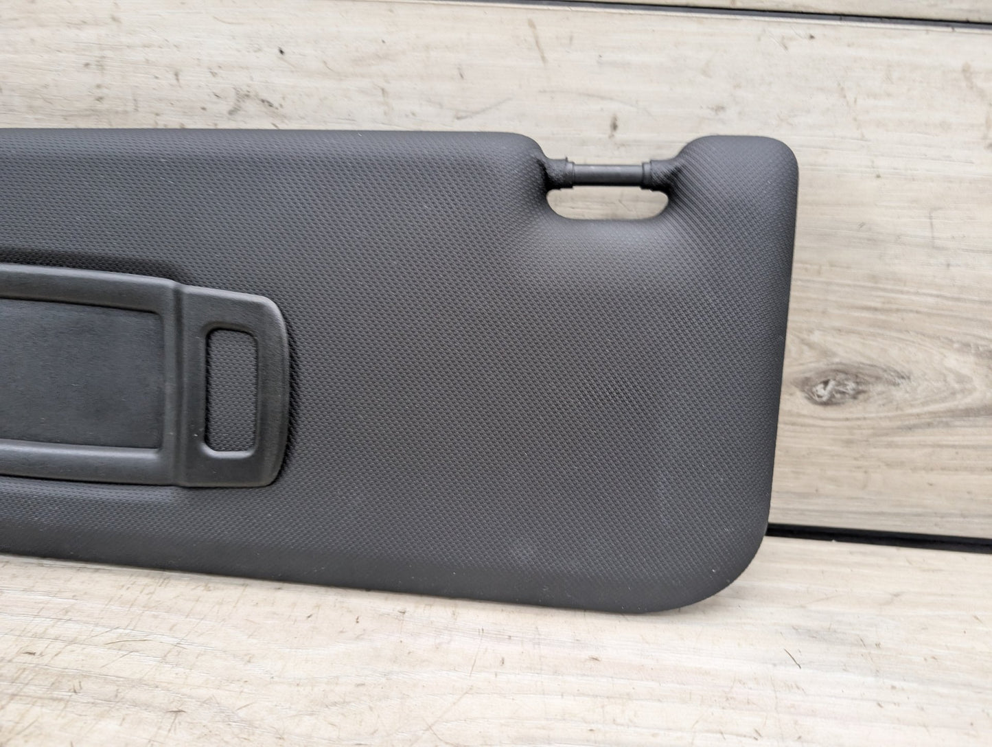 2018 - 2024 BMW X3 G01 Front Left Driver Sun Visor 8071073 B46B20O1