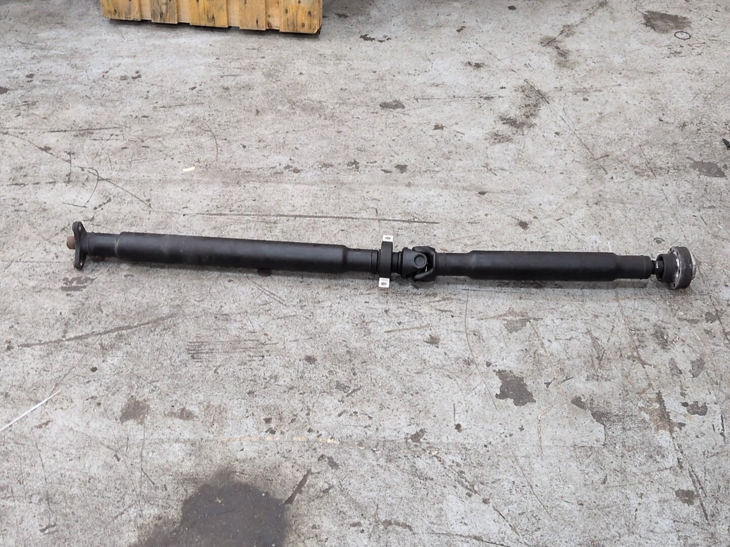 2012-2018 BMW M6 F06 - Rear Propeller Driveshaft Drive Shaft PN: 2284490