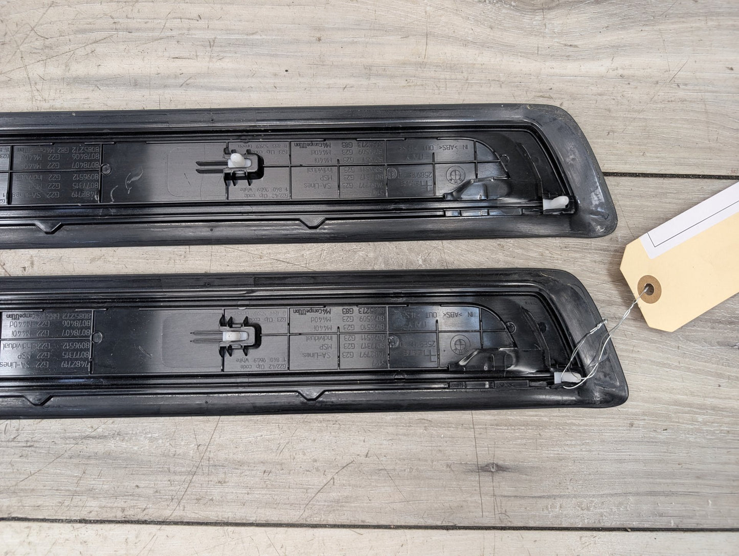 2021-2026 BMW 430i G22 Front Left Right Scuff Plate Door Sill SET 7482719