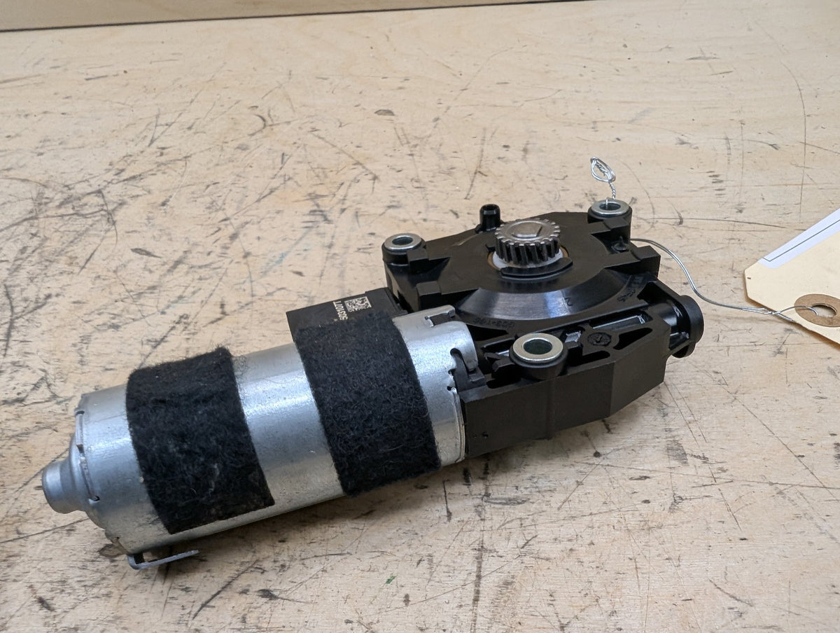 2019-2026 BMW 330i G20 Sunroof Sun Roof Glass Motor 7424804 OEM