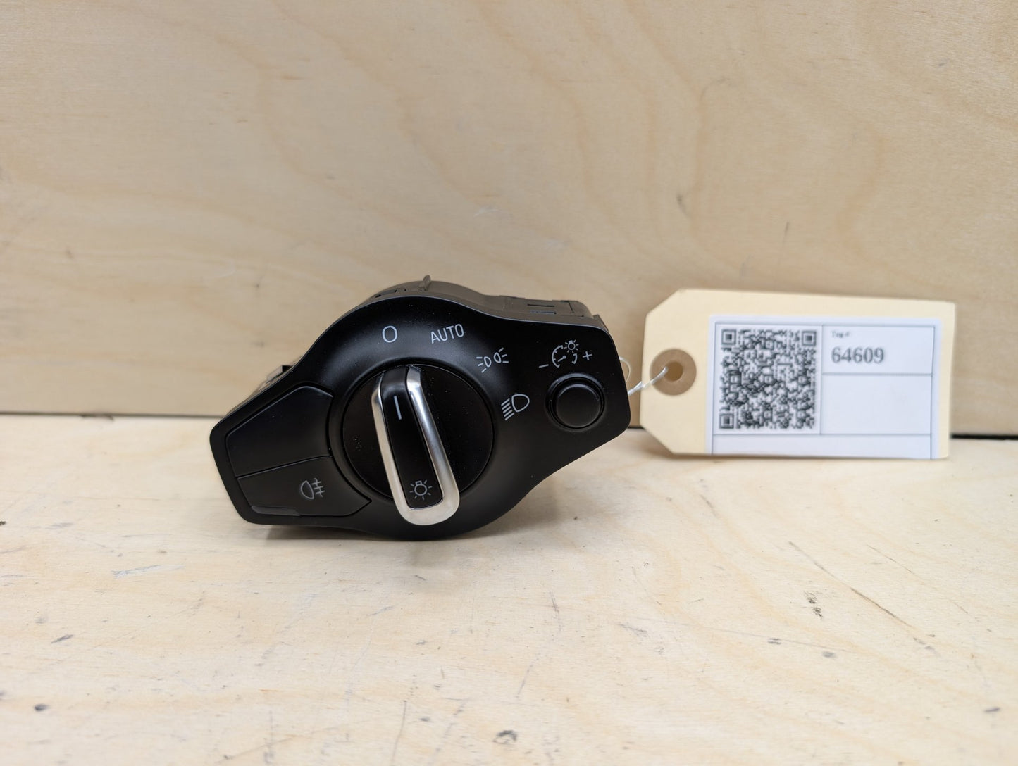 2011-2017 Audi RS5 8T Headlamp Switch 8K0941531AQ