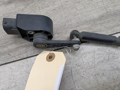 2017-2023 BMW 530i G30 Suspension Height Level Sensor 2959574