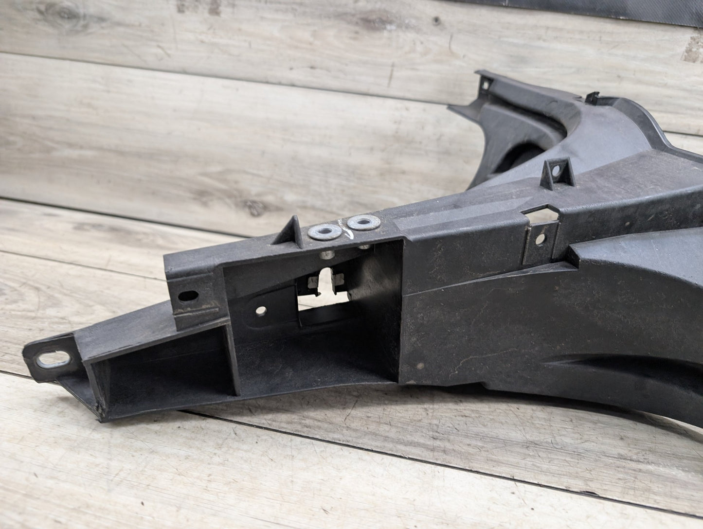 2007-2013 BMW X5 E70 Left Front Bumper Under Headlamp Bracket 7157983