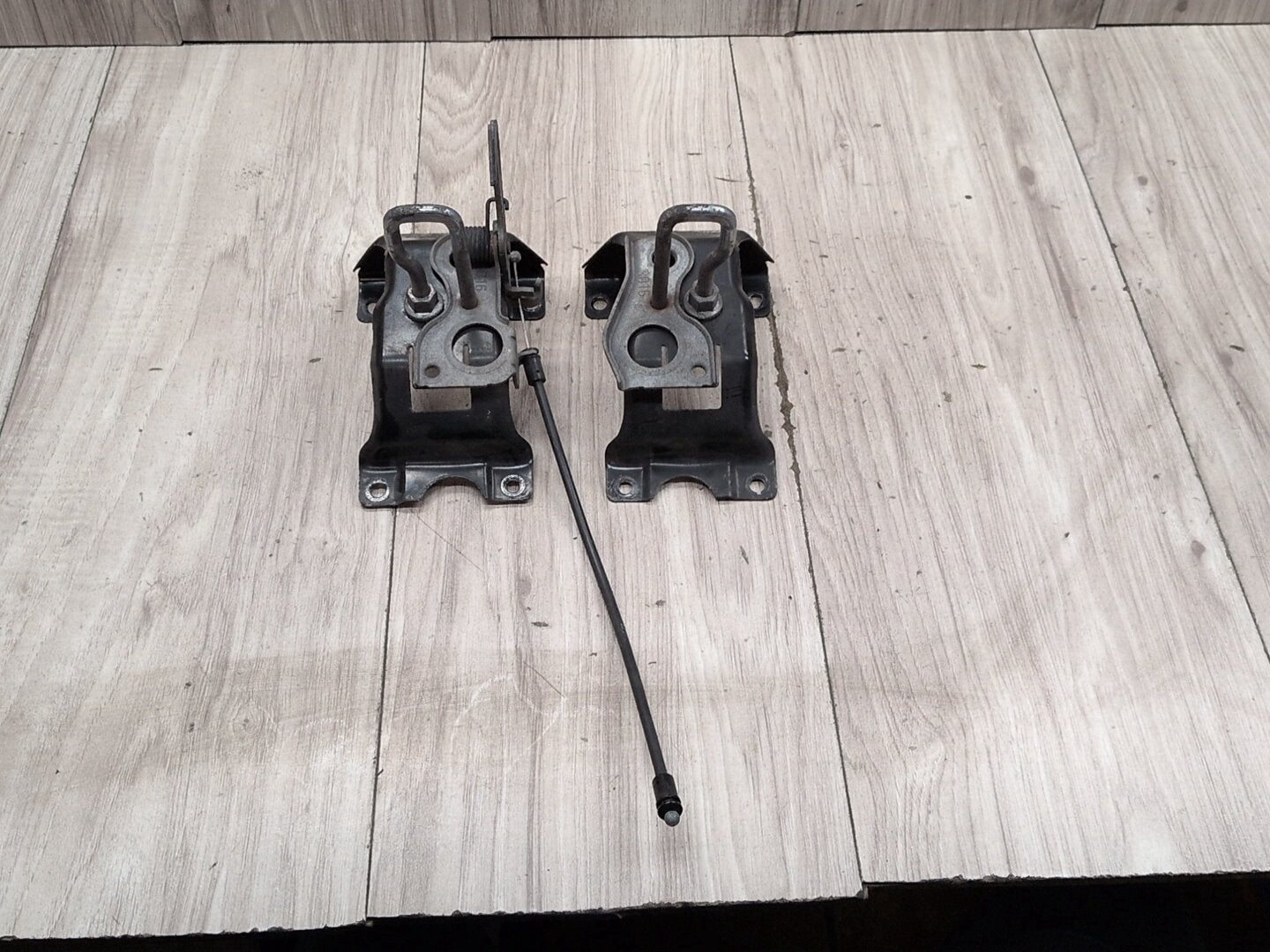 OEM BMW F15 F16 F85 F86 X5 X6 X5M Left Right Hood Hardware Safety Latch Hook SET