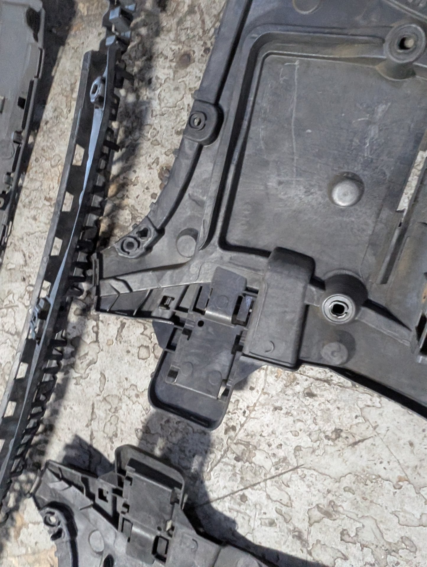2017-2023 BMW 530i G30 Rear Left Right Center Bumper Support Brackets SET 7387296