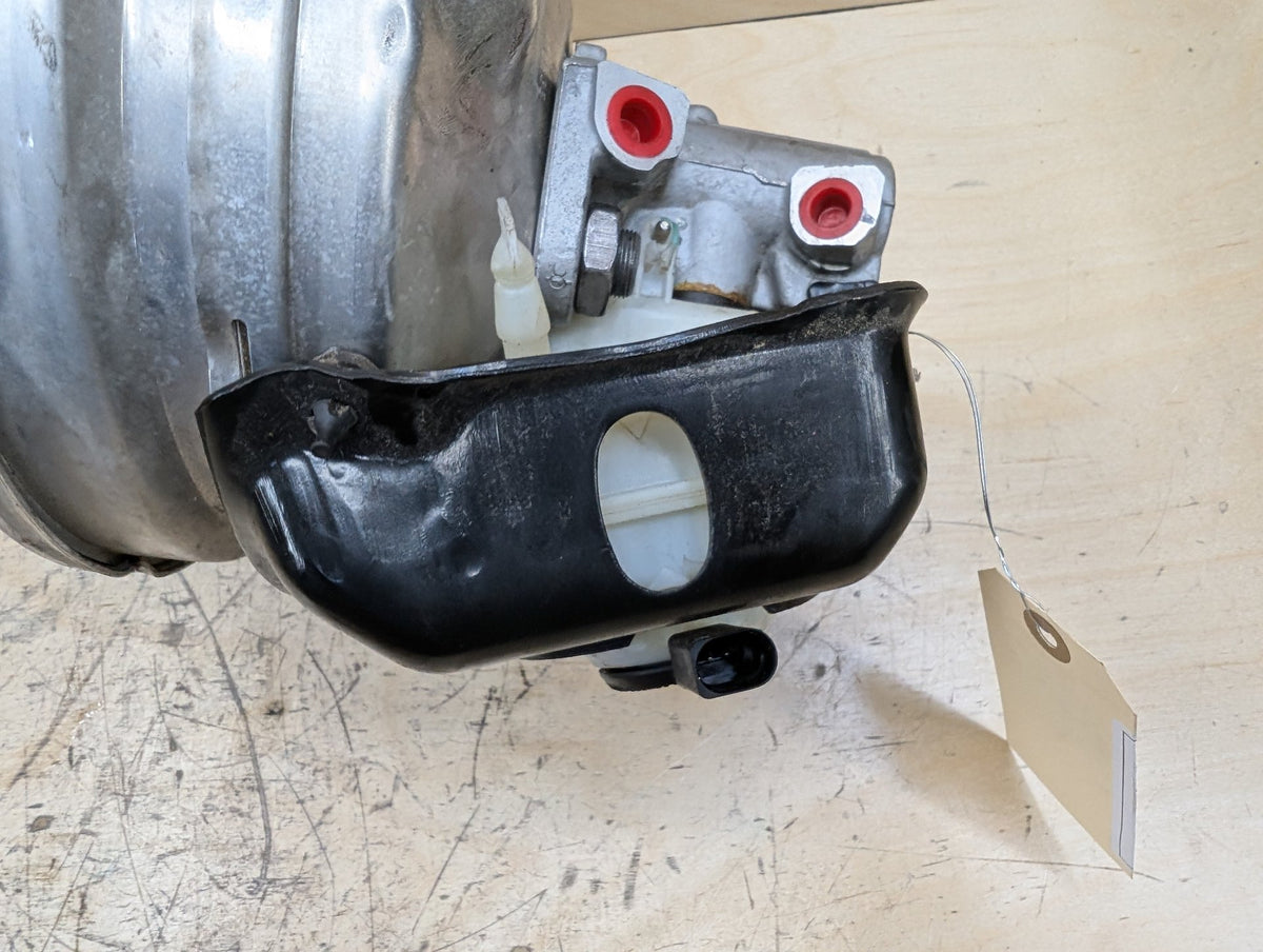 2013-2017 Audi RS5 8T ABS Brake Cylinder Booster Reservoir 8T0612103A
