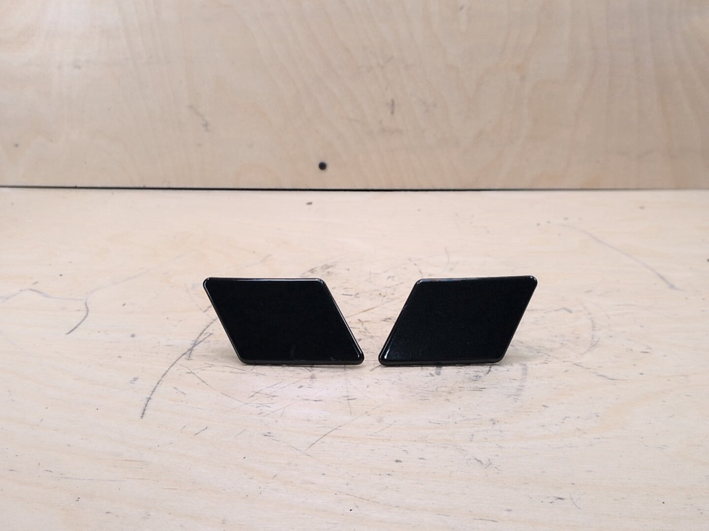 OEM BMW E90 LCI Front Left Right Bumper Headlight Washer Nozzle Cap Cover PAIR