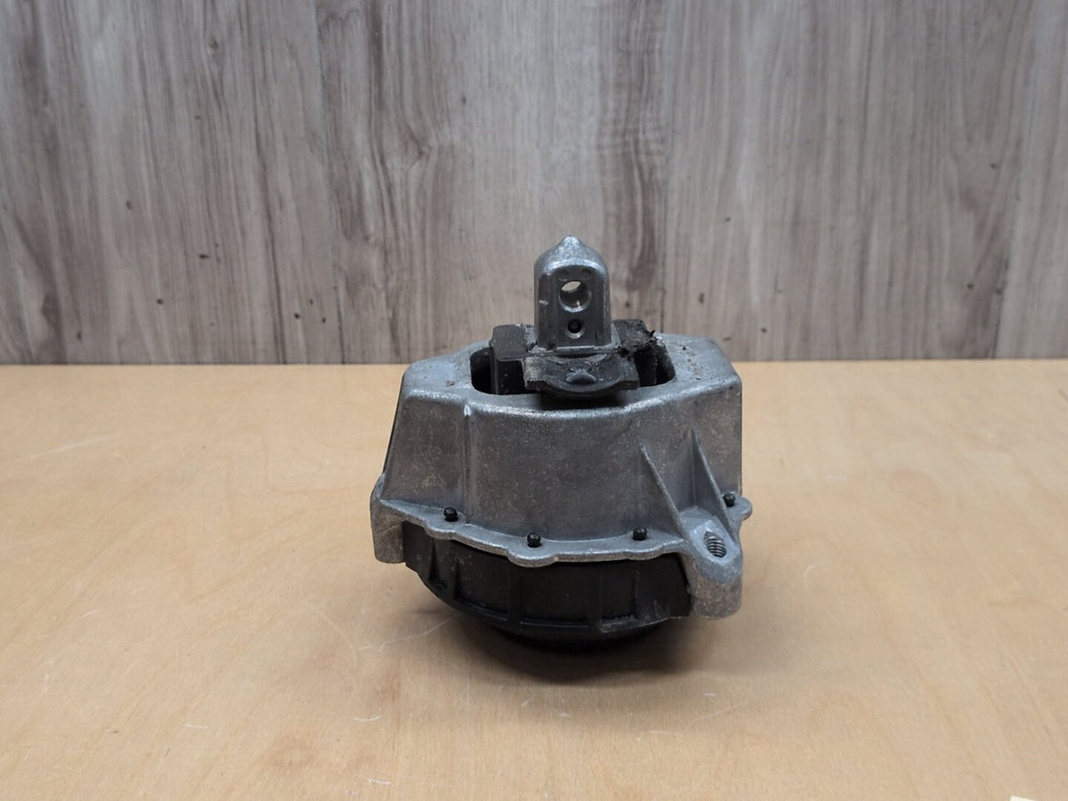 2022-2026 BMW G26 430i B46B20O1 Right Passenger Engine Bracket Support Mount 7581618