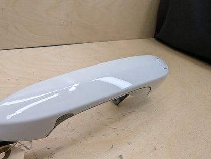 2018-2024 BMW X3 G01 Front Left Driver Exterior Door Handle 7470567