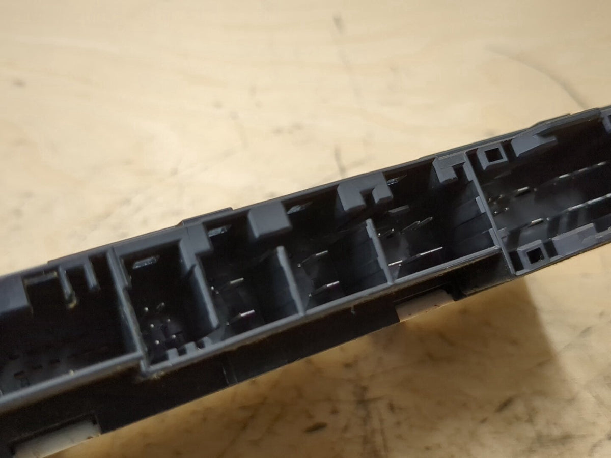 2019-2026 BMW X5 G05 Front Left or Right Seat Control Module 9877268 OEM