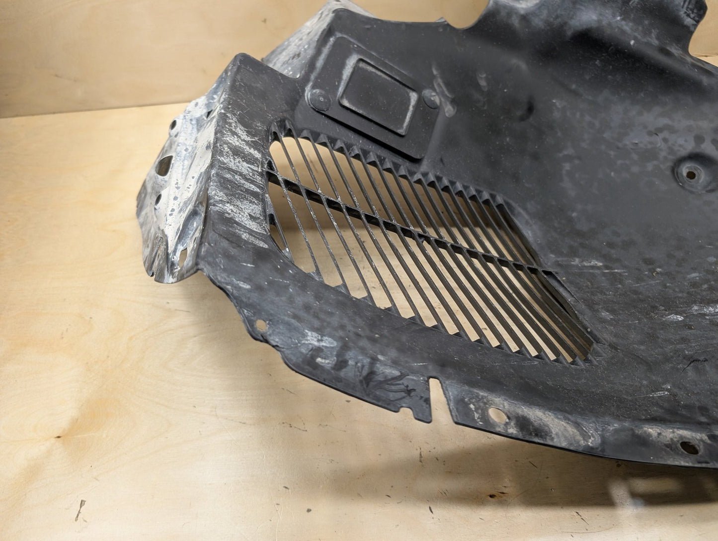 OEM BMW F25 F26 X3 X4 Front Right Passenger Fender Liner Wheel Splash Shield
