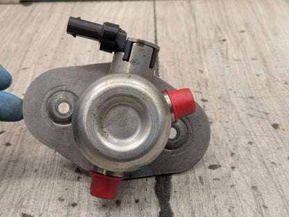 16-20 OEM BMW G11 G12 750 G30 M550 Engine N63R HPFP High Pressure Fuel Pump 1-4