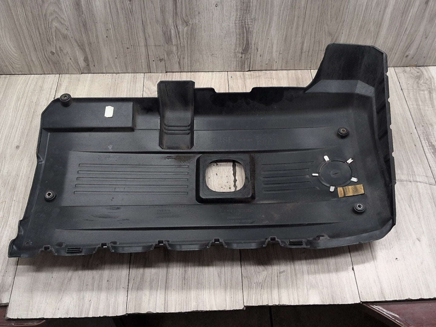 OEM BMW E60 E82 E84 E88 E89 E90 E92 E93 Engine N52 Motor Cover Head Covering