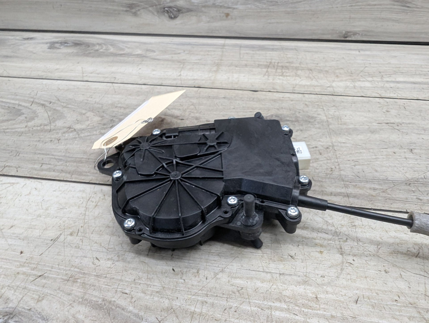 2014 - 2018 BMW X5 F15 Lower Liftgate Tailgate Lock Latch Actuator 7303443 N63B