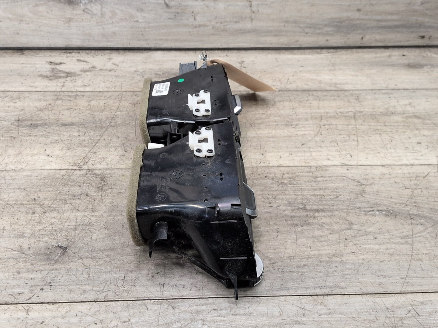 2018 - 2024 BMW X3 G01 Dashboard Dash Board Middle Center Air Vent 9329954 B58B30M0