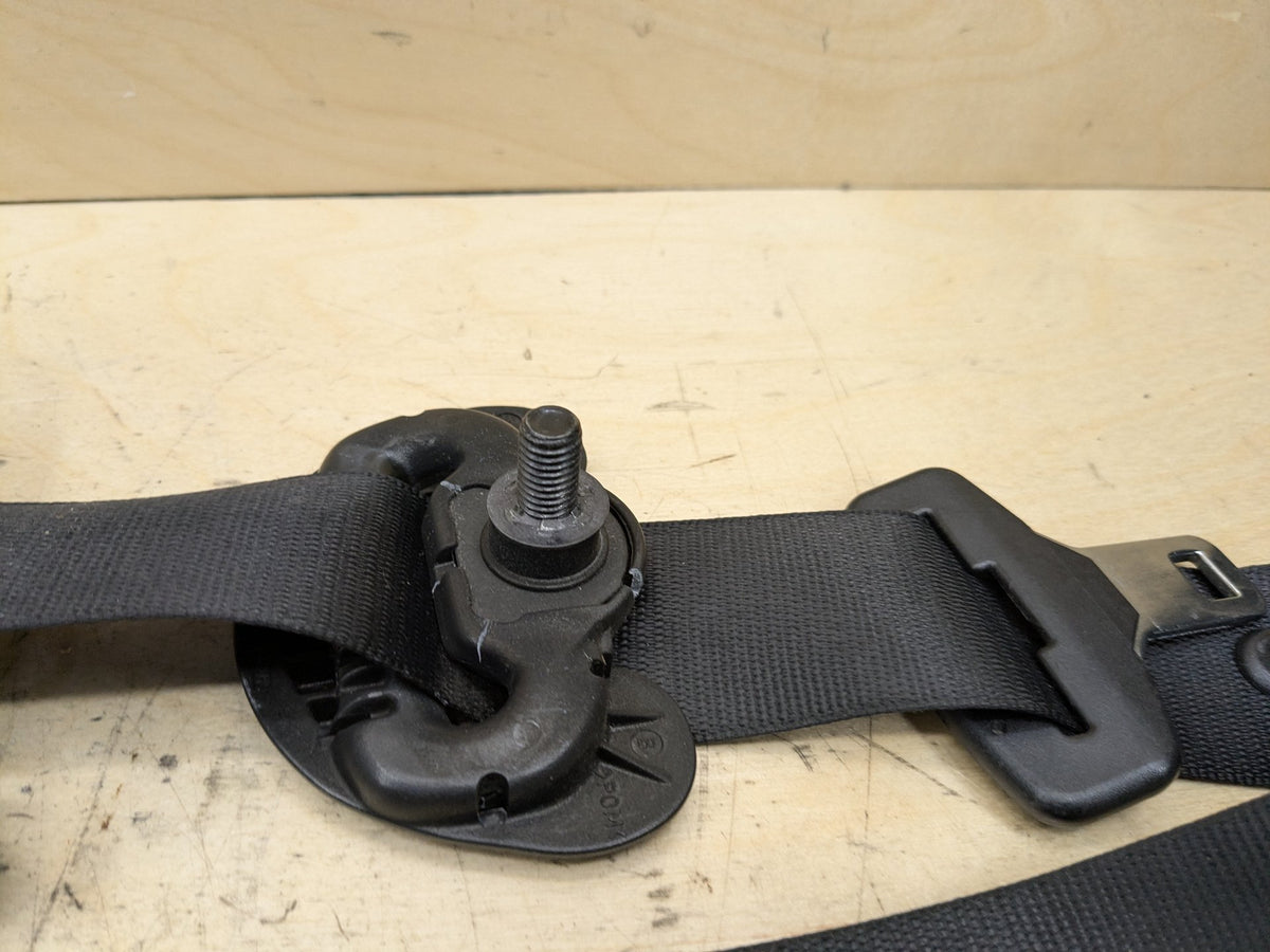 2007-2013 BMW 328i E92 Front Right Passenger Seatbelt Retractor 7284362 OEM