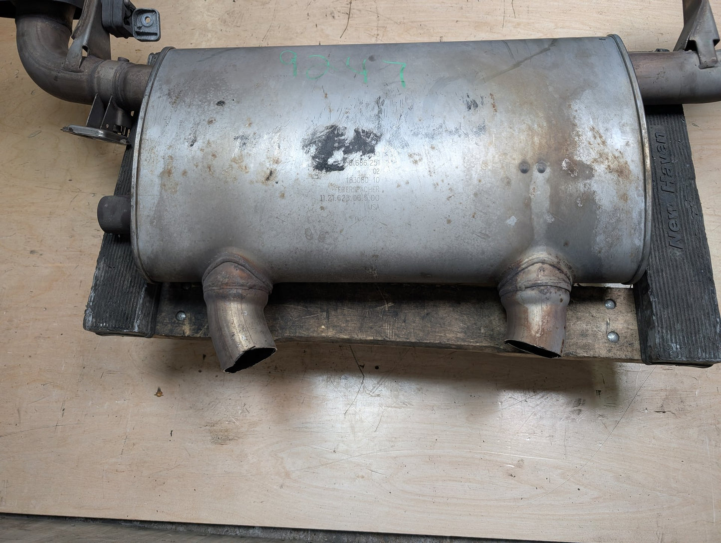 2018 - 2023 BMW X3 G01 Rear Exhaust Muffler 8693952 B58B30M0