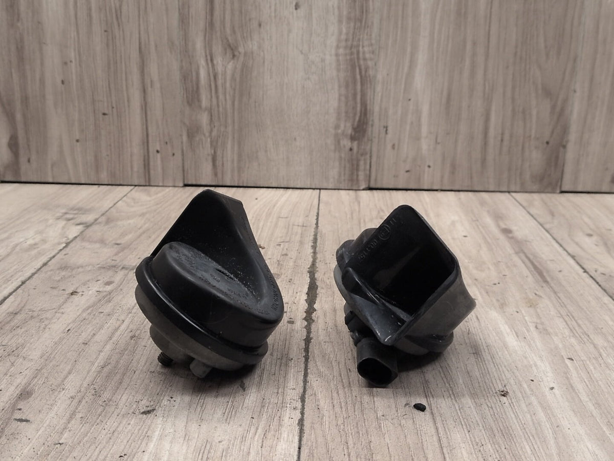 2014-2020 BMW 435i F32 Alarm Horns SET 7245423 OEM