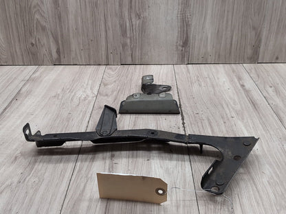 2008 - 2017 Audi S5 8T Front Left Driver Fender Brackets SET