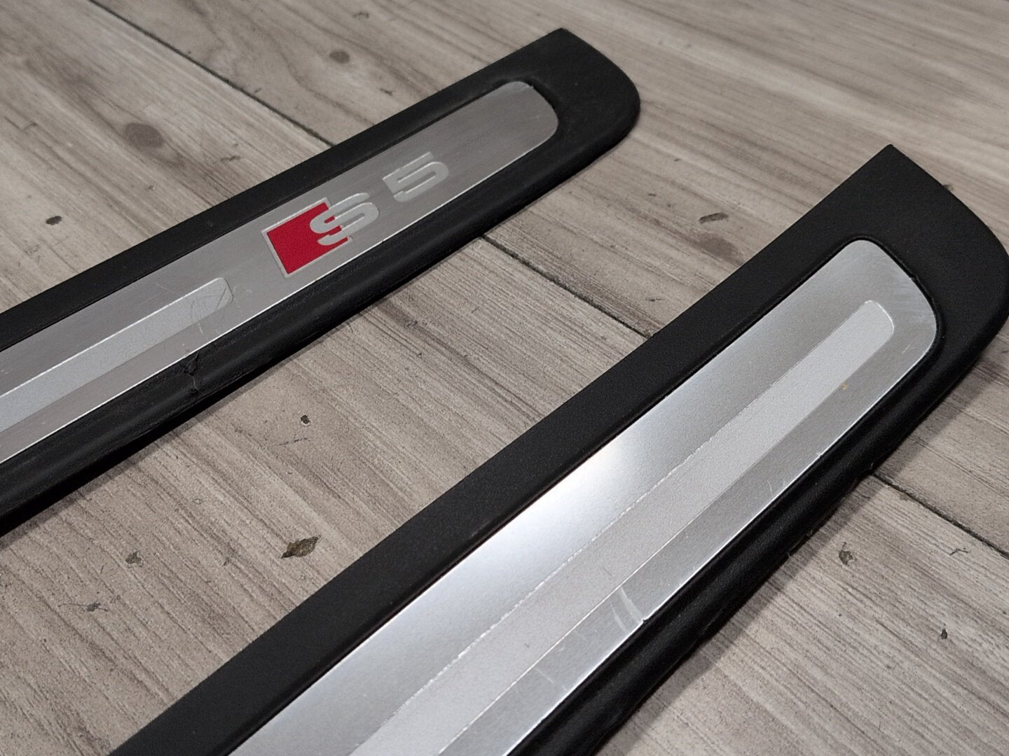 2008 - 2017 Audi S5 8T Front Left Right Scuff Plate Door Sill SET 8T0853373