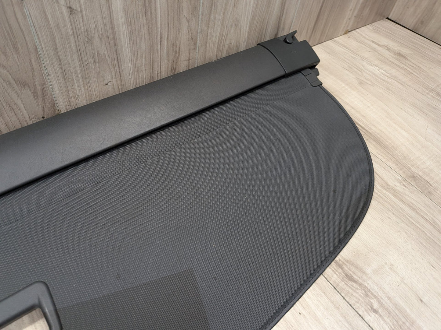 2015-2018 Audi Q3 8U Rear Trunk Upper Retractable Roller Luggage Shade Cover