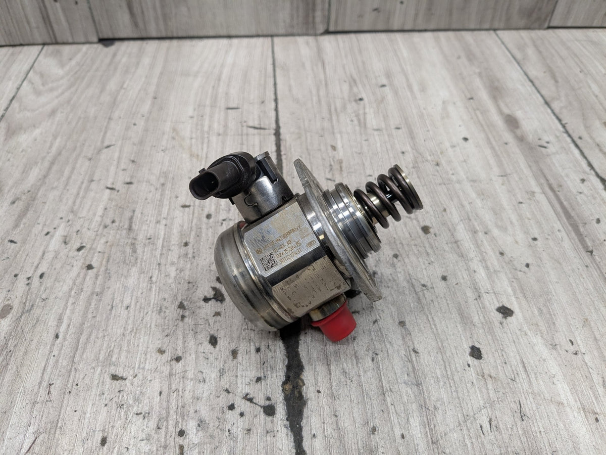 16-20 OEM BMW G11 G12 750 G30 M550 Engine N63R HPFP High Pressure Fuel Pump 5-8