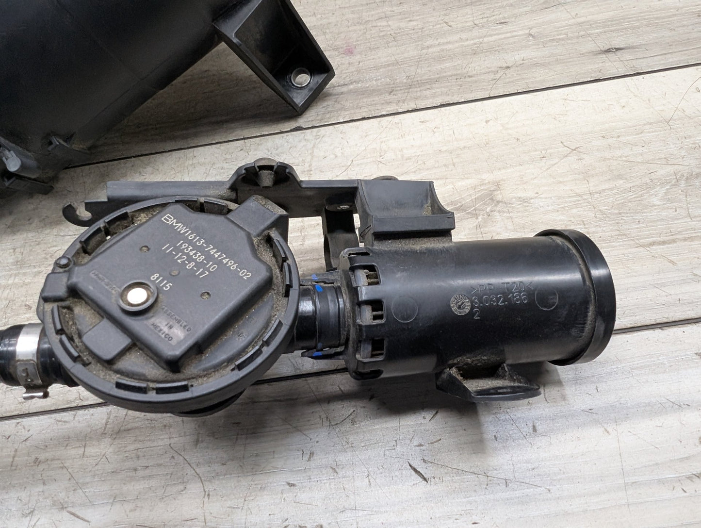 2017-2023 BMW 530i G30 Fuel Vapor Charcoal Canister 7371251