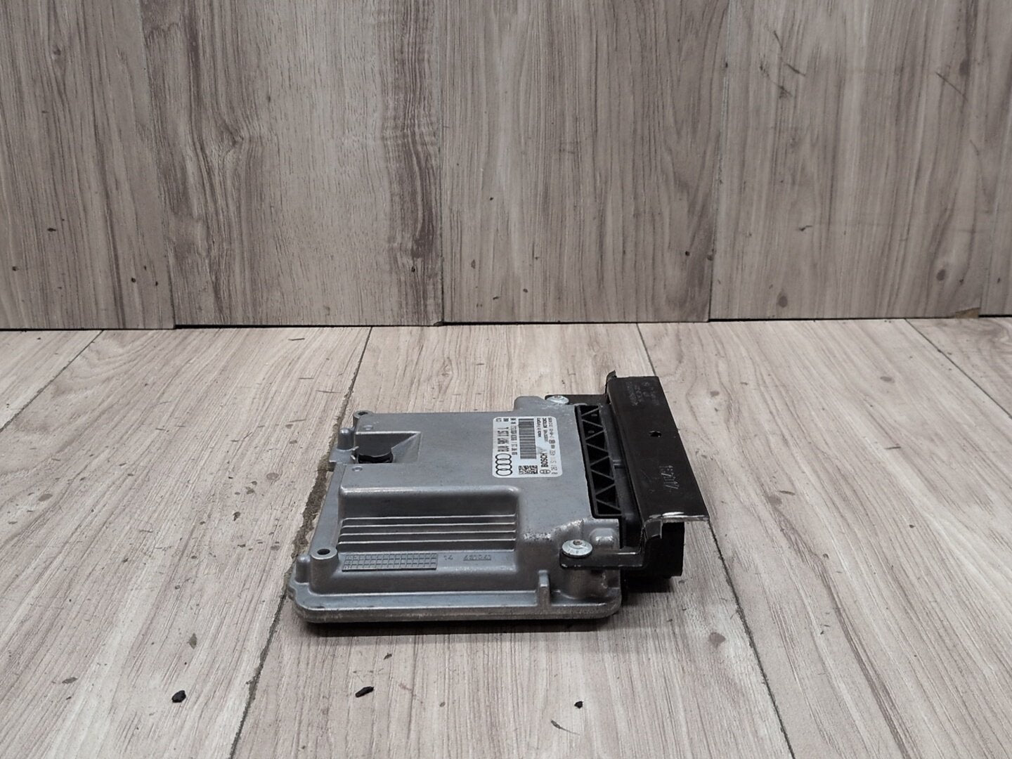 2015-2018 Audi Q3 Engine Motor ECU DME Computer Module 8U0907115L